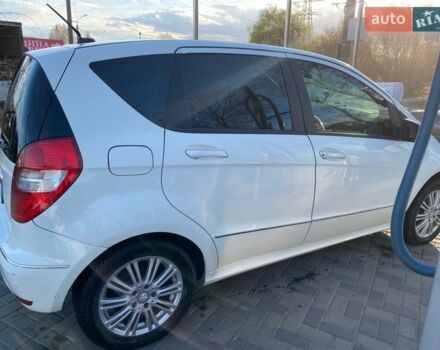 Белый Мерседес А класс, объемом двигателя 1.7 л и пробегом 148 тыс. км за 7400 $, фото 1 на Automoto.ua