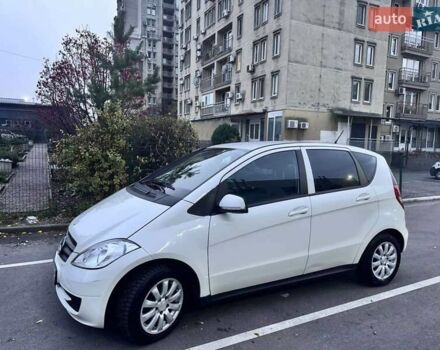 Белый Мерседес А класс, объемом двигателя 1.7 л и пробегом 97 тыс. км за 7900 $, фото 1 на Automoto.ua