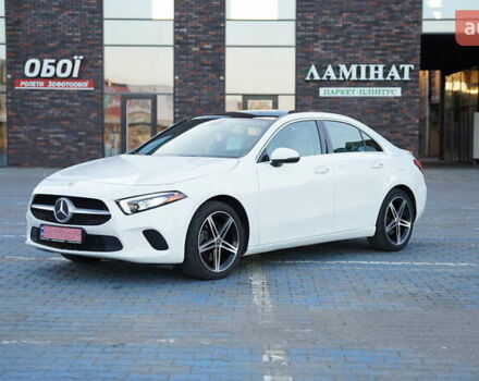 Мерседес А класс 2018 в Сторожинце на Automoto.ua Белый Мерседес А класс, объемом двигателя 2 л и пробегом 98 тыс. км за 29900 $, фото 1 на Automoto.ua