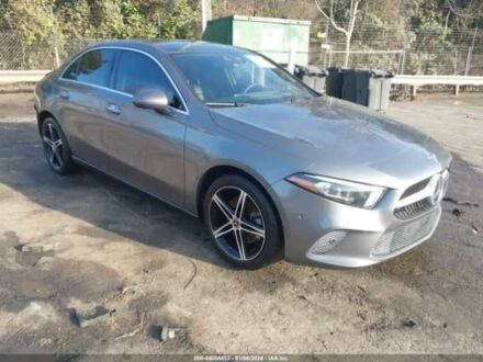 Белый Мерседес А класс, объемом двигателя 2 л и пробегом 45 тыс. км за 6500 $, фото 1 на Automoto.ua