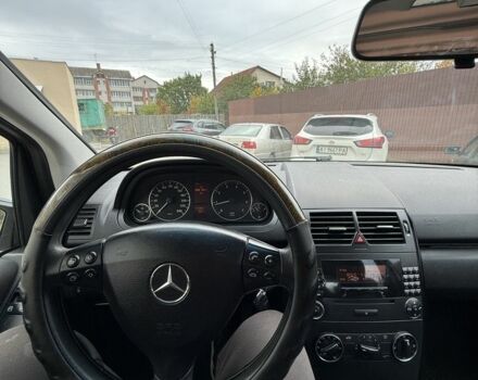 Бежевий Мерседес А клас, об'ємом двигуна 1.5 л та пробігом 300 тис. км за 3850 $, фото 20 на Automoto.ua