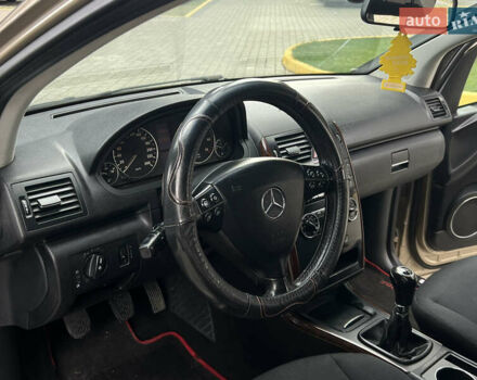 Бежевый Мерседес А класс, объемом двигателя 1.7 л и пробегом 253 тыс. км за 3550 $, фото 14 на Automoto.ua