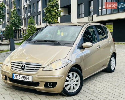 Мерседес А класс 2005 в Ивано-Франковске на Automoto.ua Бежевый Мерседес А класс, объемом двигателя 1.7 л и пробегом 253 тыс. км за 3999 $, фото 1 на Automoto.ua