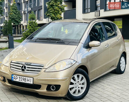Мерседес А класс 2005 в Ивано-Франковске на Automoto.ua Бежевый Мерседес А класс, объемом двигателя 1.7 л и пробегом 253 тыс. км за 3999 $, фото 1 на Automoto.ua
