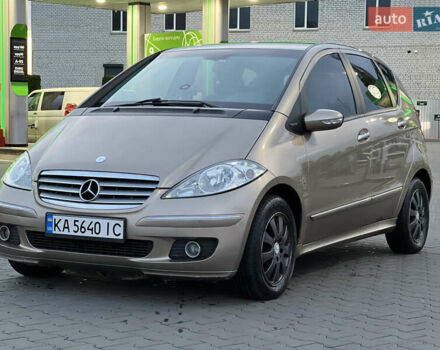 Мерседес А класс 2006 в Киеве на Automoto.ua Бежевый Мерседес А класс, объемом двигателя 1.5 л и пробегом 303 тыс. км за 4100 $, фото 1 на Automoto.ua
