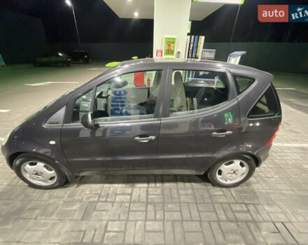 Черный Мерседес А класс, объемом двигателя 1.6 л и пробегом 270 тыс. км за 2450 $, фото 5 на Automoto.ua