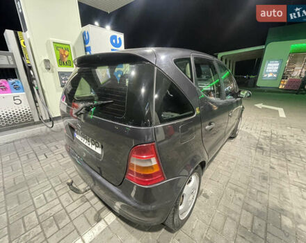 Черный Мерседес А класс, объемом двигателя 1.6 л и пробегом 270 тыс. км за 2450 $, фото 9 на Automoto.ua