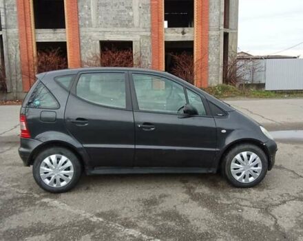 Черный Мерседес А класс, объемом двигателя 1.7 л и пробегом 246 тыс. км за 2150 $, фото 15 на Automoto.ua