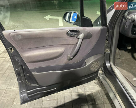 Черный Мерседес А класс, объемом двигателя 1.6 л и пробегом 270 тыс. км за 2450 $, фото 32 на Automoto.ua