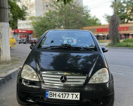 Черный Мерседес А класс, объемом двигателя 1.6 л и пробегом 235 тыс. км за 2500 $, фото 1 на Automoto.ua