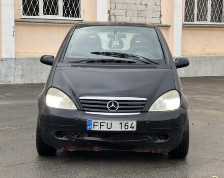 Мерседес А класс 1998 в Чугуеве на Automoto.ua Черный Мерседес А класс, объемом двигателя 1.7 л и пробегом 340 тыс. км за 950 $, фото 3 на Automoto.ua