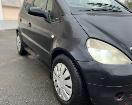 Мерседес А класс 1998 в Чугуеве на Automoto.ua Черный Мерседес А класс, объемом двигателя 1.7 л и пробегом 340 тыс. км за 950 $, фото 9 на Automoto.ua