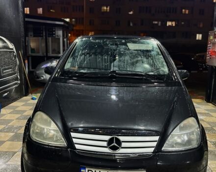 Черный Мерседес А класс, объемом двигателя 1.6 л и пробегом 235 тыс. км за 2500 $, фото 5 на Automoto.ua