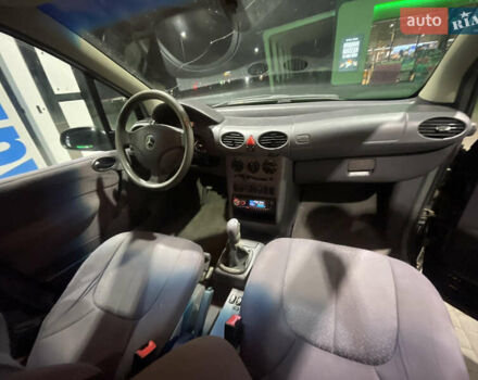 Черный Мерседес А класс, объемом двигателя 1.6 л и пробегом 270 тыс. км за 2450 $, фото 25 на Automoto.ua