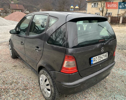 Чорний Мерседес А клас, об'ємом двигуна 1.7 л та пробігом 248 тис. км за 2800 $, фото 4 на Automoto.ua