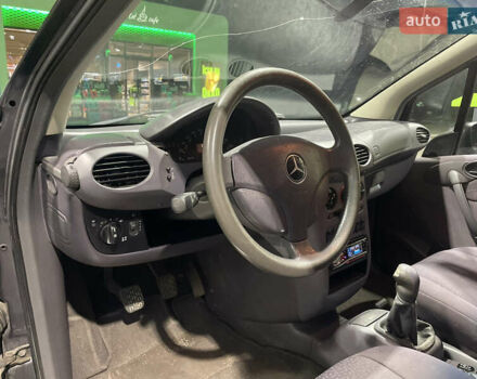 Черный Мерседес А класс, объемом двигателя 1.6 л и пробегом 270 тыс. км за 2450 $, фото 31 на Automoto.ua