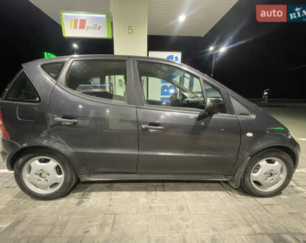 Черный Мерседес А класс, объемом двигателя 1.6 л и пробегом 270 тыс. км за 2450 $, фото 7 на Automoto.ua