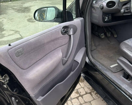 Чорний Мерседес А клас, об'ємом двигуна 1.9 л та пробігом 210 тис. км за 3000 $, фото 6 на Automoto.ua