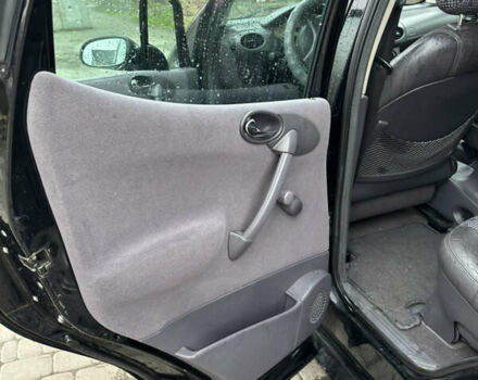 Чорний Мерседес А клас, об'ємом двигуна 1.9 л та пробігом 210 тис. км за 3000 $, фото 8 на Automoto.ua