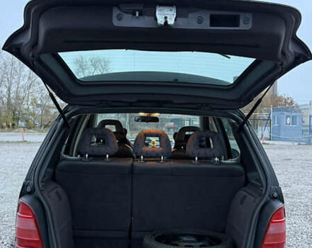 Черный Мерседес А класс, объемом двигателя 1.6 л и пробегом 188 тыс. км за 3700 $, фото 17 на Automoto.ua