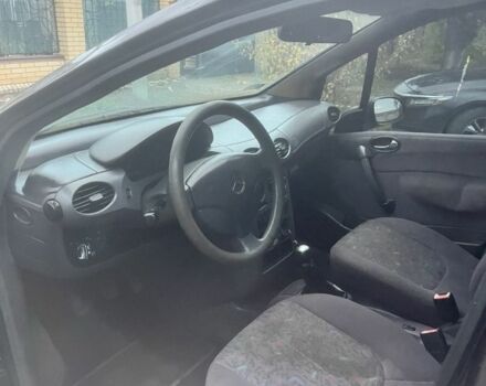 Черный Мерседес А класс, объемом двигателя 1.9 л и пробегом 250 тыс. км за 1253 $, фото 7 на Automoto.ua