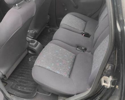 Черный Мерседес А класс, объемом двигателя 1.4 л и пробегом 235 тыс. км за 2800 $, фото 7 на Automoto.ua