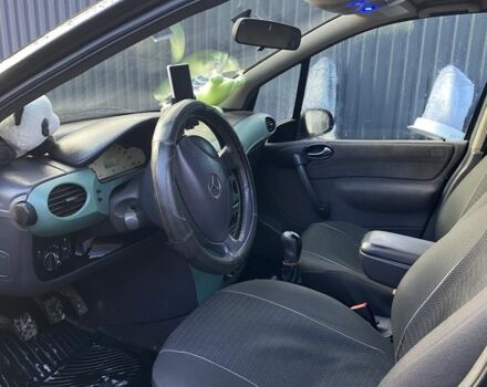 Черный Мерседес А класс, объемом двигателя 1.7 л и пробегом 260 тыс. км за 2750 $, фото 5 на Automoto.ua