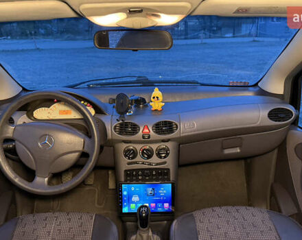 Черный Мерседес А класс, объемом двигателя 1.6 л и пробегом 188 тыс. км за 3700 $, фото 3 на Automoto.ua