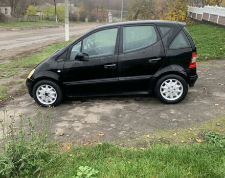 Черный Мерседес А класс, объемом двигателя 1.6 л и пробегом 201 тыс. км за 2999 $, фото 6 на Automoto.ua