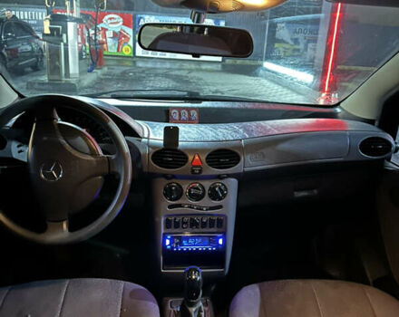 Чорний Мерседес А клас, об'ємом двигуна 1.4 л та пробігом 300 тис. км за 3300 $, фото 5 на Automoto.ua