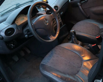 Черный Мерседес А класс, объемом двигателя 1.6 л и пробегом 188 тыс. км за 3700 $, фото 10 на Automoto.ua