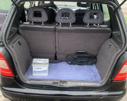 Черный Мерседес А класс, объемом двигателя 1.6 л и пробегом 201 тыс. км за 2999 $, фото 18 на Automoto.ua