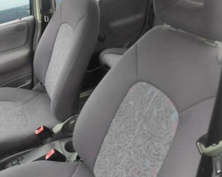 Черный Мерседес А класс, объемом двигателя 1.4 л и пробегом 235 тыс. км за 2800 $, фото 4 на Automoto.ua