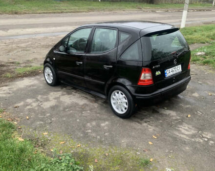 Черный Мерседес А класс, объемом двигателя 1.6 л и пробегом 201 тыс. км за 2999 $, фото 7 на Automoto.ua