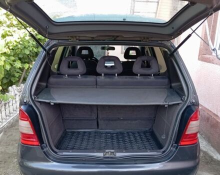 Мерседес А клас 2000 у Дніпро (Дніпропетровську) на Automoto.ua Чорний Мерседес А клас, об'ємом двигуна 2 л та пробігом 245 тис. км за 3500 $, фото 4 на Automoto.ua