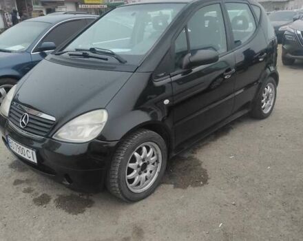 Черный Мерседес А класс, объемом двигателя 1.4 л и пробегом 235 тыс. км за 2800 $, фото 1 на Automoto.ua