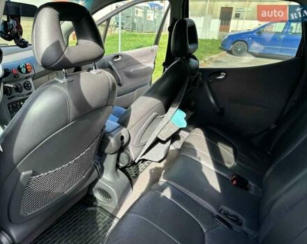 Чорний Мерседес А клас, об'ємом двигуна 1.9 л та пробігом 290 тис. км за 3200 $, фото 4 на Automoto.ua