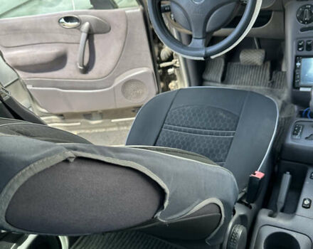 Черный Мерседес А класс, объемом двигателя 1.69 л и пробегом 290 тыс. км за 2700 $, фото 9 на Automoto.ua