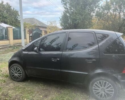 Черный Мерседес А класс, объемом двигателя 1.9 л и пробегом 250 тыс. км за 1253 $, фото 3 на Automoto.ua