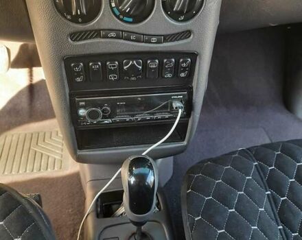 Черный Мерседес А класс, объемом двигателя 1.7 л и пробегом 360 тыс. км за 3567 $, фото 6 на Automoto.ua