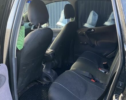 Черный Мерседес А класс, объемом двигателя 1.7 л и пробегом 260 тыс. км за 2750 $, фото 4 на Automoto.ua