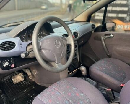 Черный Мерседес А класс, объемом двигателя 1.4 л и пробегом 238 тыс. км за 3600 $, фото 8 на Automoto.ua