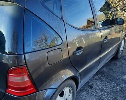 Черный Мерседес А класс, объемом двигателя 1.7 л и пробегом 360 тыс. км за 3567 $, фото 2 на Automoto.ua