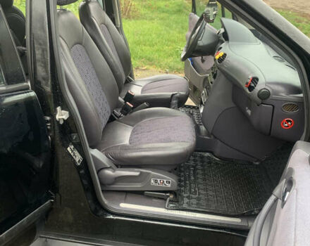 Черный Мерседес А класс, объемом двигателя 1.6 л и пробегом 201 тыс. км за 2999 $, фото 14 на Automoto.ua