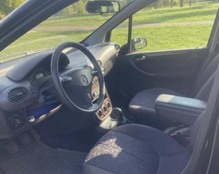 Черный Мерседес А класс, объемом двигателя 1.6 л и пробегом 227 тыс. км за 3700 $, фото 6 на Automoto.ua