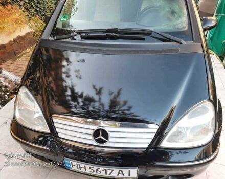 Черный Мерседес А класс, объемом двигателя 1.4 л и пробегом 298 тыс. км за 3200 $, фото 1 на Automoto.ua