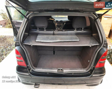 Черный Мерседес А класс, объемом двигателя 1.4 л и пробегом 298 тыс. км за 3200 $, фото 12 на Automoto.ua