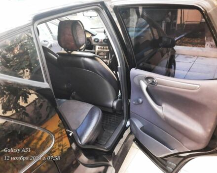 Черный Мерседес А класс, объемом двигателя 1.4 л и пробегом 298 тыс. км за 3200 $, фото 10 на Automoto.ua