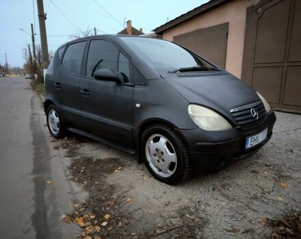 Черный Мерседес А класс, объемом двигателя 1.9 л и пробегом 203 тыс. км за 1499 $, фото 2 на Automoto.ua