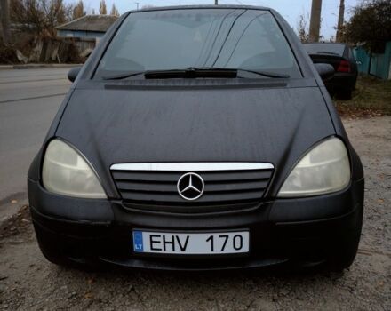 Черный Мерседес А класс, объемом двигателя 1.9 л и пробегом 203 тыс. км за 1499 $, фото 1 на Automoto.ua
